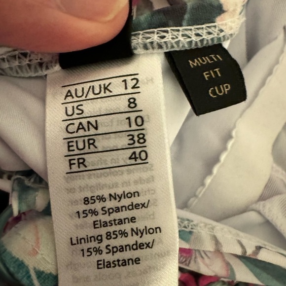 Nip Tuck Swim Twist Front One Piece Swimsuit Floral green sz 8 - Picture 10 of 12